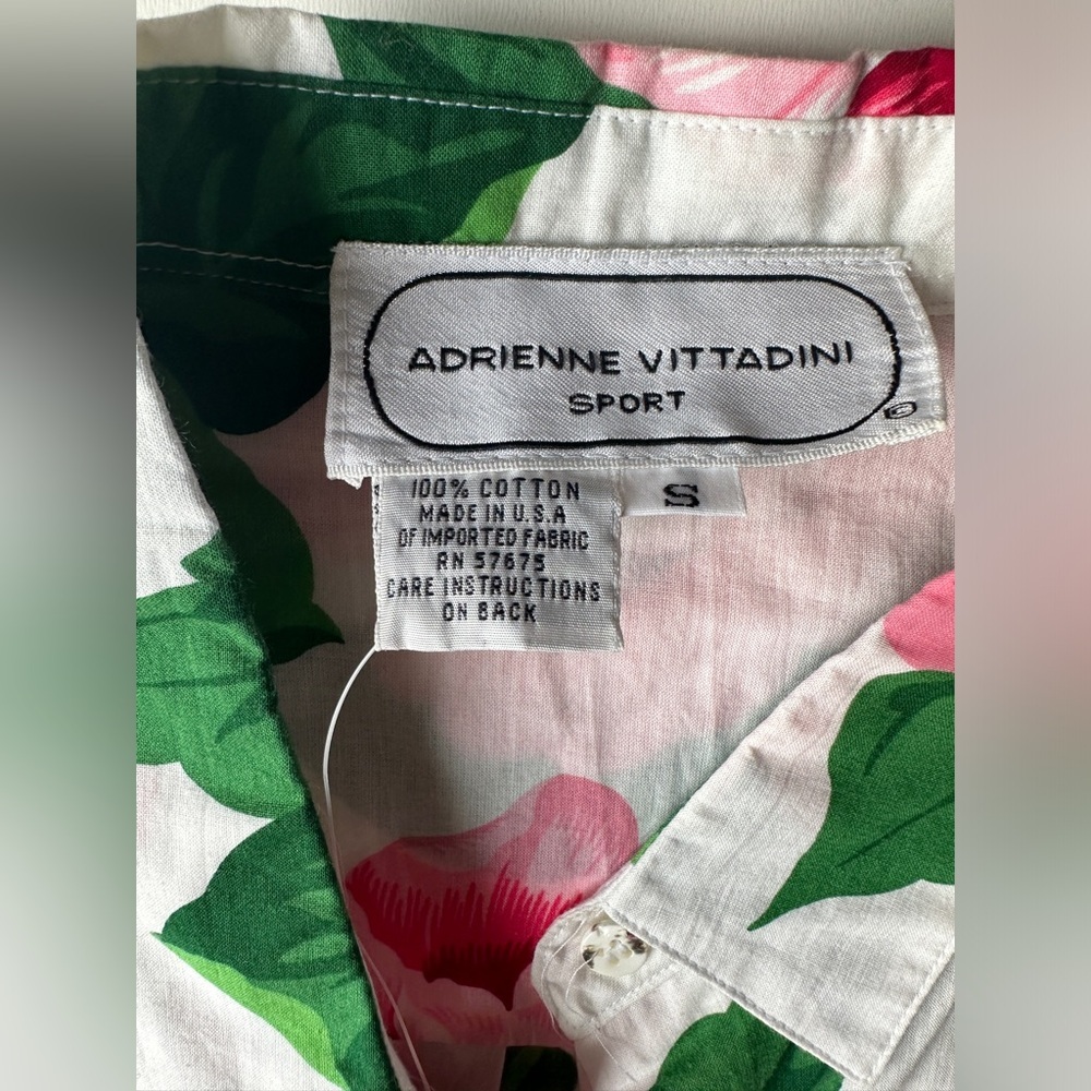 NWT Vintage Adrienne Vittadini Sport Floral Tie Front Thin Button Up Shirt Small - Picture 2 of 8